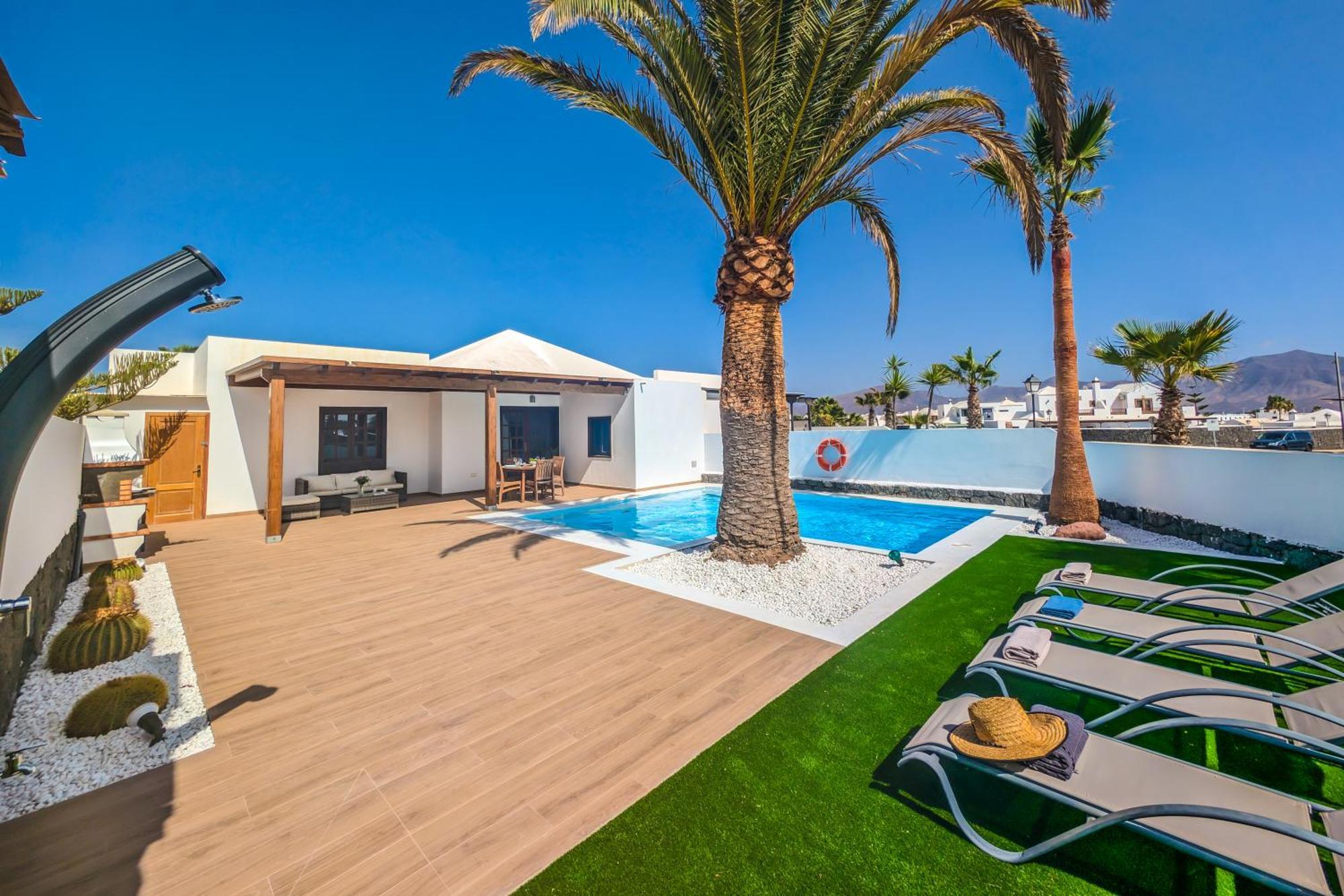 Villa Axular With Heated Private Pool 플라야블랑카 외부 사진