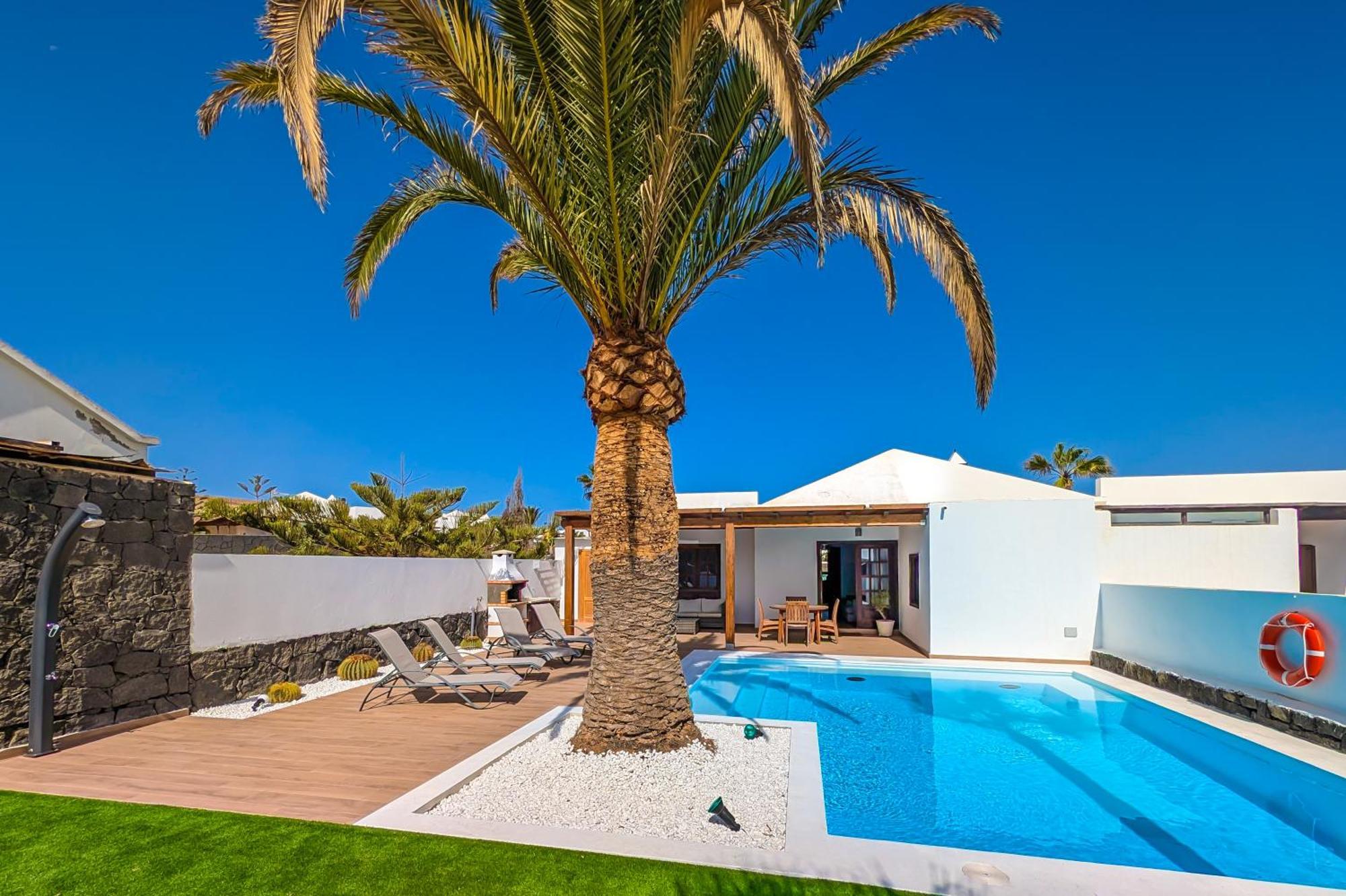 Villa Axular With Heated Private Pool 플라야블랑카 외부 사진